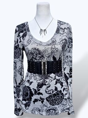 🔵Rue21 Y2K Floral Paisley Print Pullover Long Sleeve Top Size Small